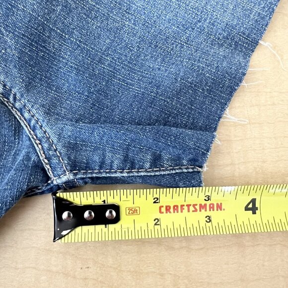 NEW Signature Levi Strauss Womens Blue Denim Shorts Size 16 High Rise Distressed - Picture 11 of 13